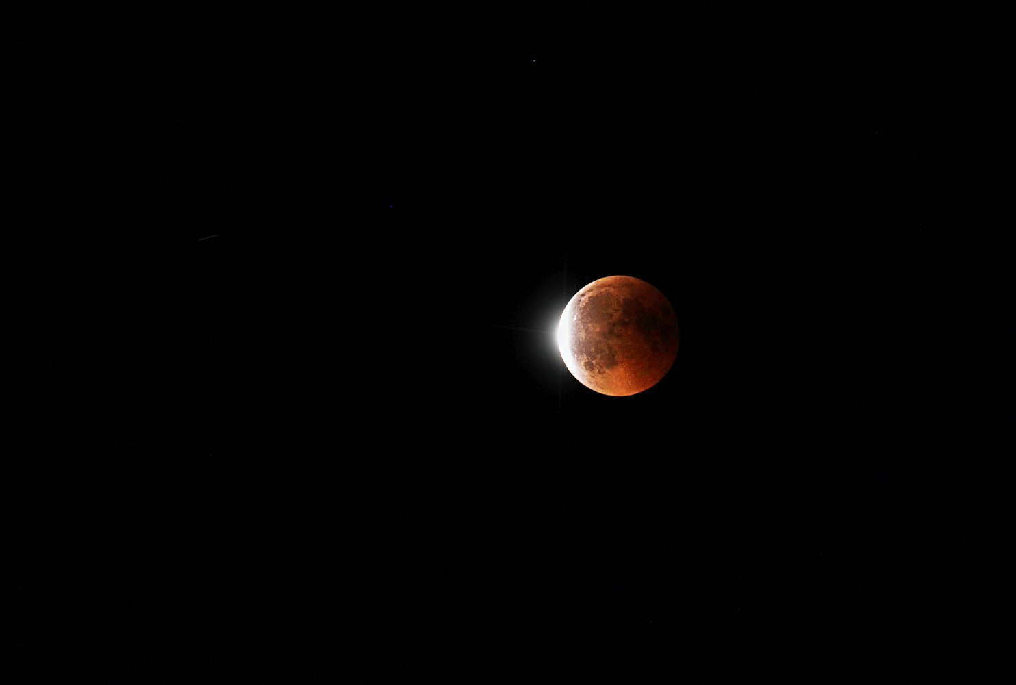 太阳是宇宙中最大的天体吗〃宇宙中太阳是否最大的一颗恒星