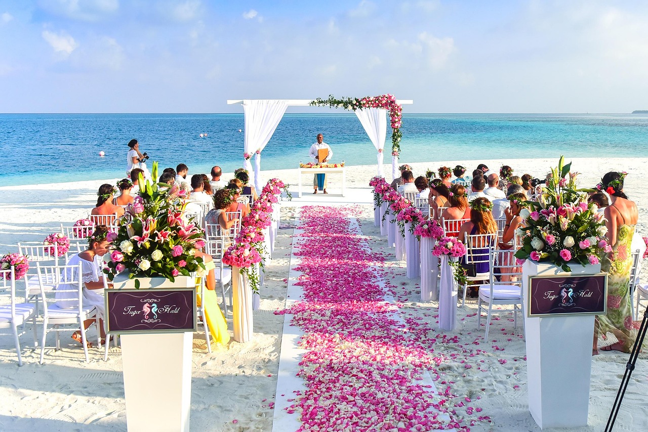 婚礼司仪主持词.婚礼司仪主持词无论贫穷 婚礼司仪主持词.婚礼司仪主持词无论贫穷